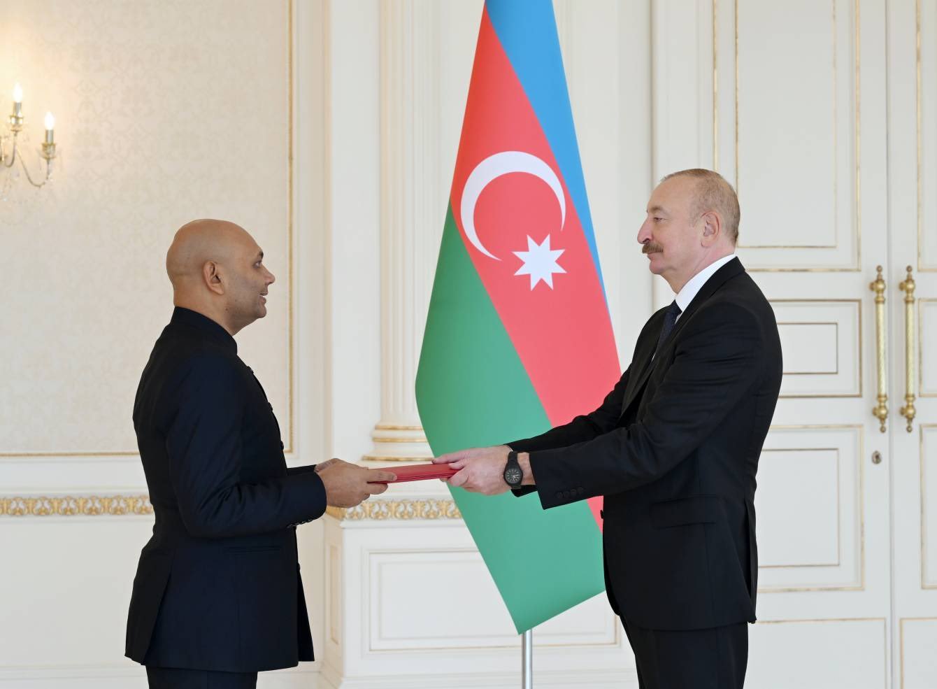 Ambassador of India to Azerbaijan, Shri Abhay Kumar, Presents Credentials to President Ilham Aliyev