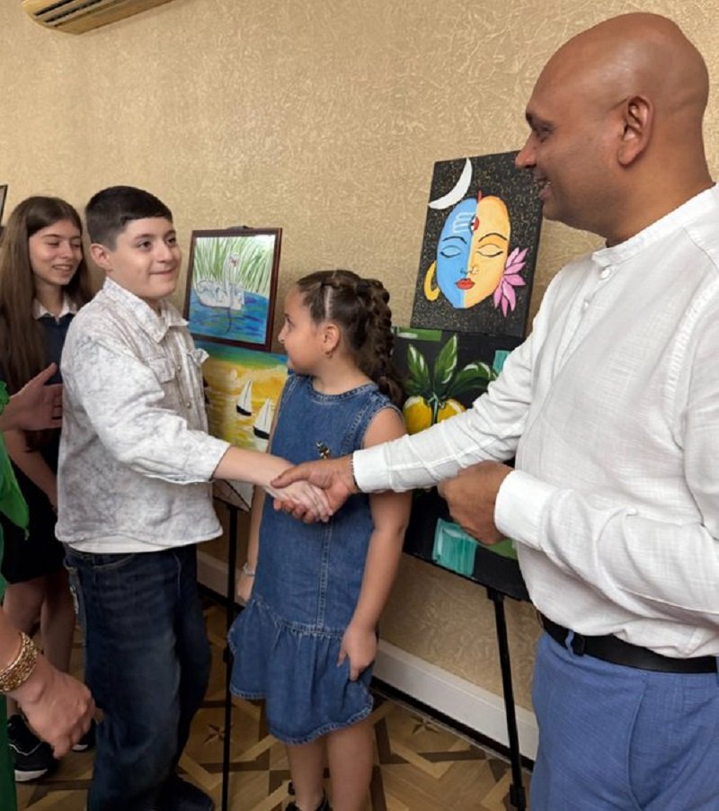 Embassy of India in Azerbaijan Celebrates India–Azerbaijan Cultural Ties through a painting exhibition on Baku’s Fire Temple and a reading from Panchatantra Baku