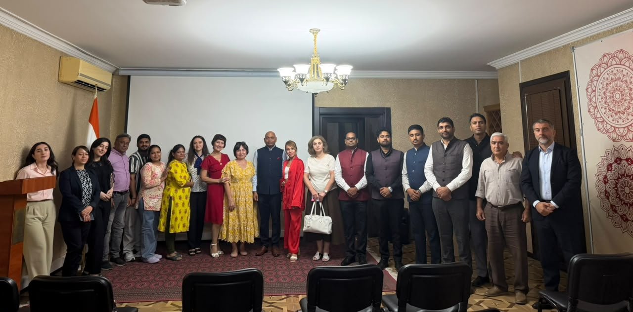 Embassy of India Screens ‘Seeta Aur Geeta’ under Bharat Filmotsav – Baku Evenings  Baku