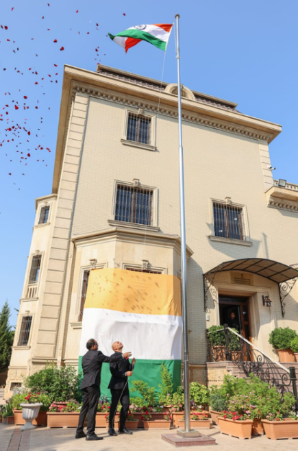 Ambassador hoisitng the Indian National Flag on Independence Day