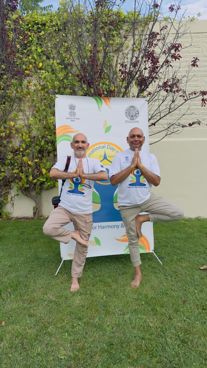 Embassy of India in Baku Conducts a Special Power Yoga Session for the journalists and social media influencers led by Ambassador Abhay Kumar